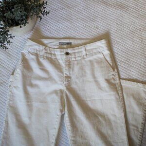 Chico’s Platinum Stratton White Jeans Size 1 Straight Leg Stretch Denim